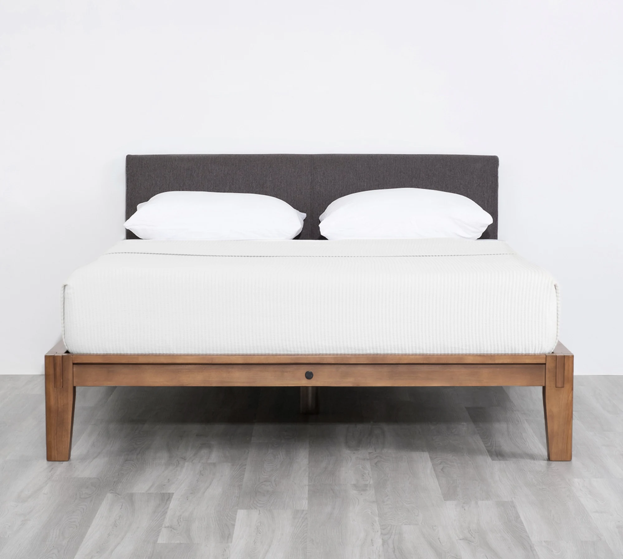 tom Fisker halt The perfect platform bed frame - The Bed - Thuma