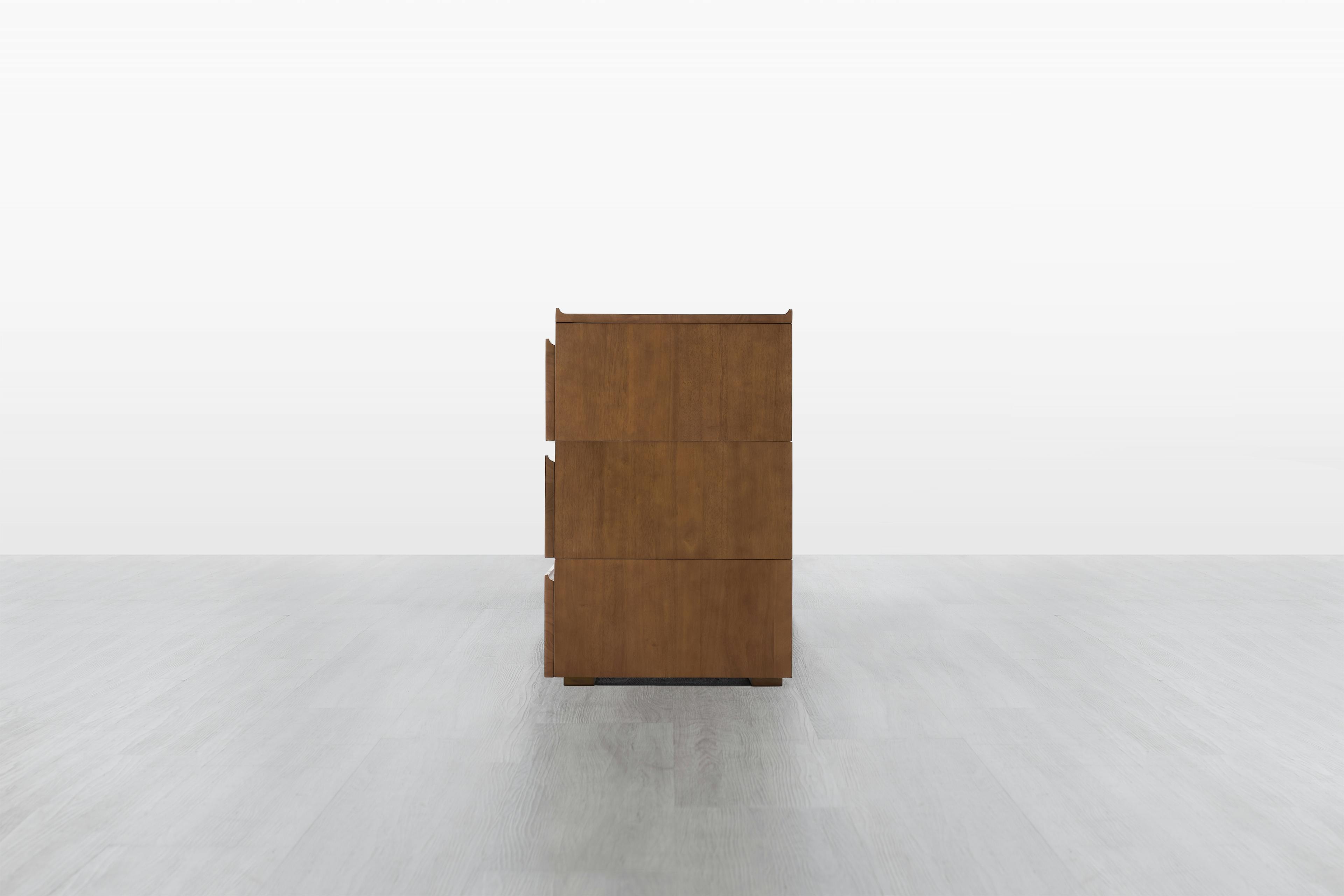The Dresser (Walnut / 3x1) - Side - 3:2