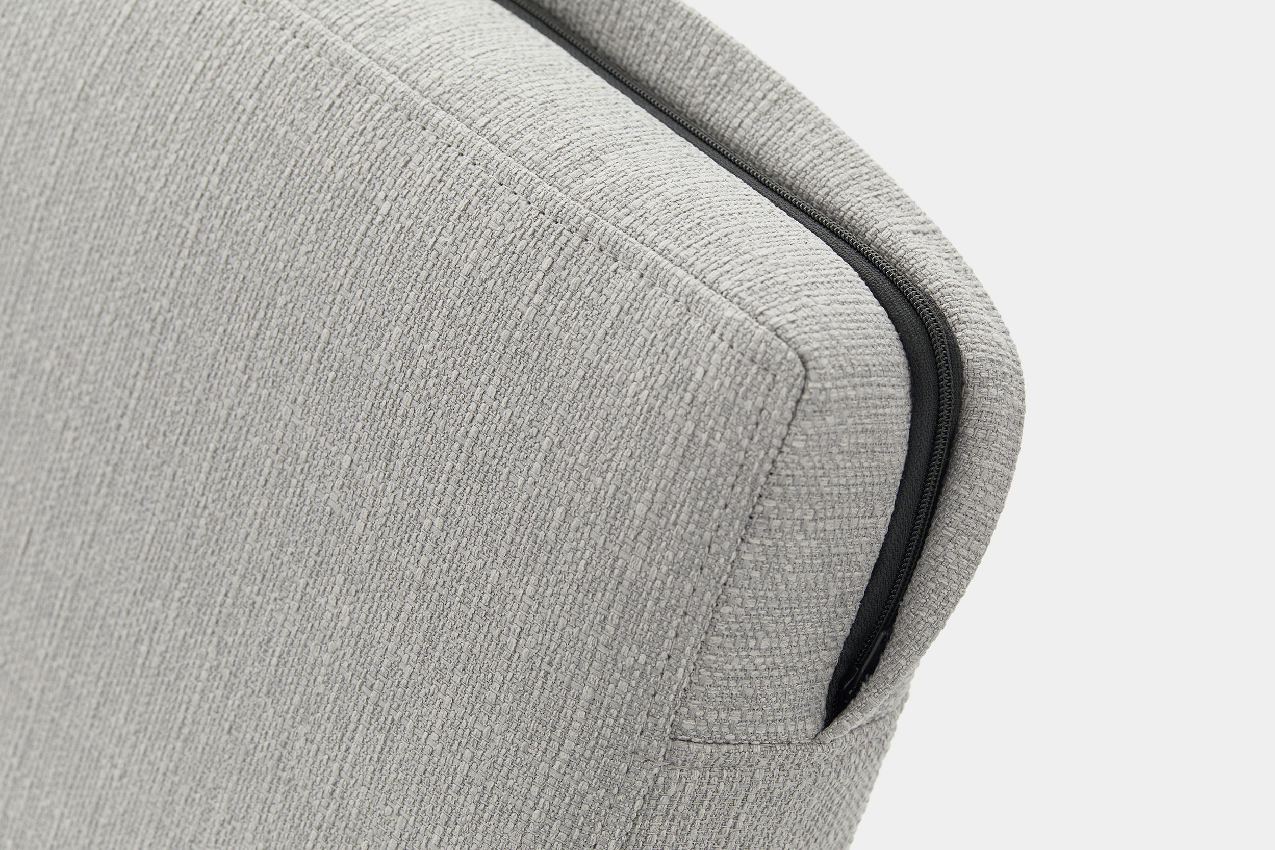 The PillowBoard Cover (Fog Grey) - Render - Zipper Detail