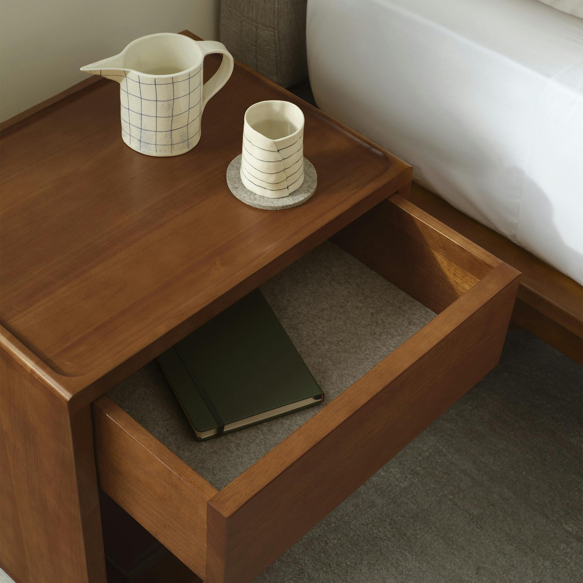 Felt Liners (Nightstand / Lifestyle PDP)