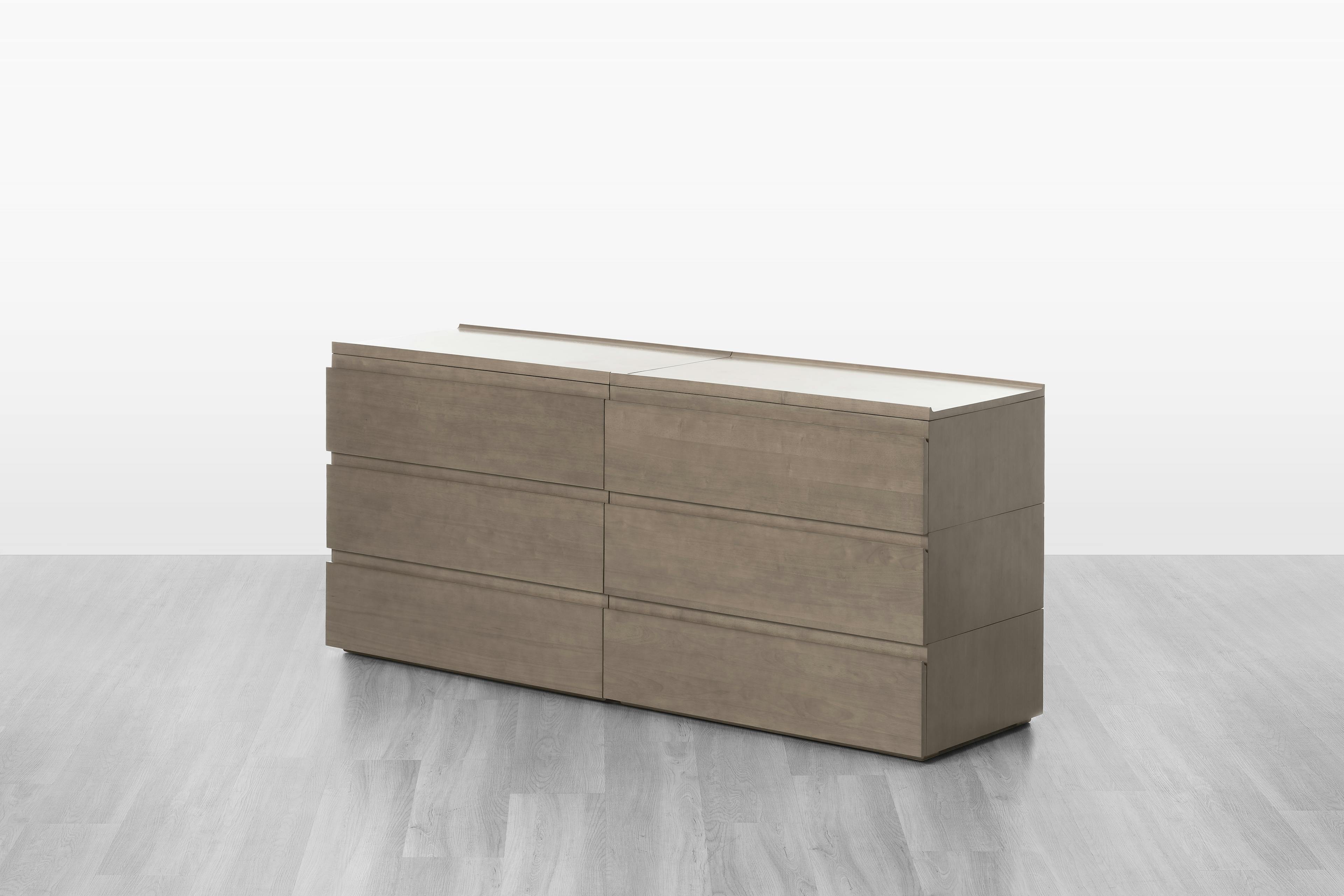 The Dresser (3x2/ Grey) - Angled - 3:2