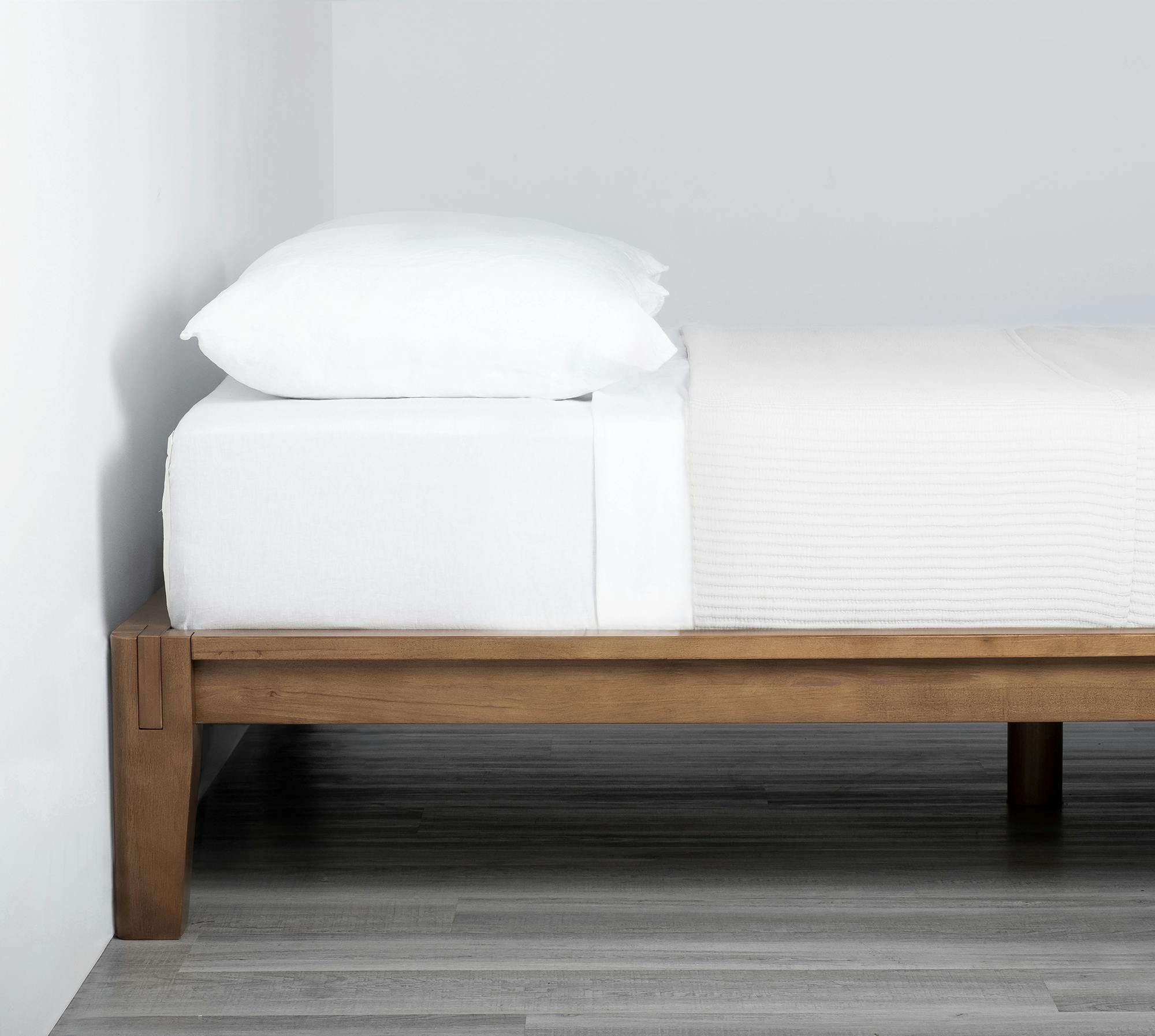 The Bed (Walnut / None) - Side
