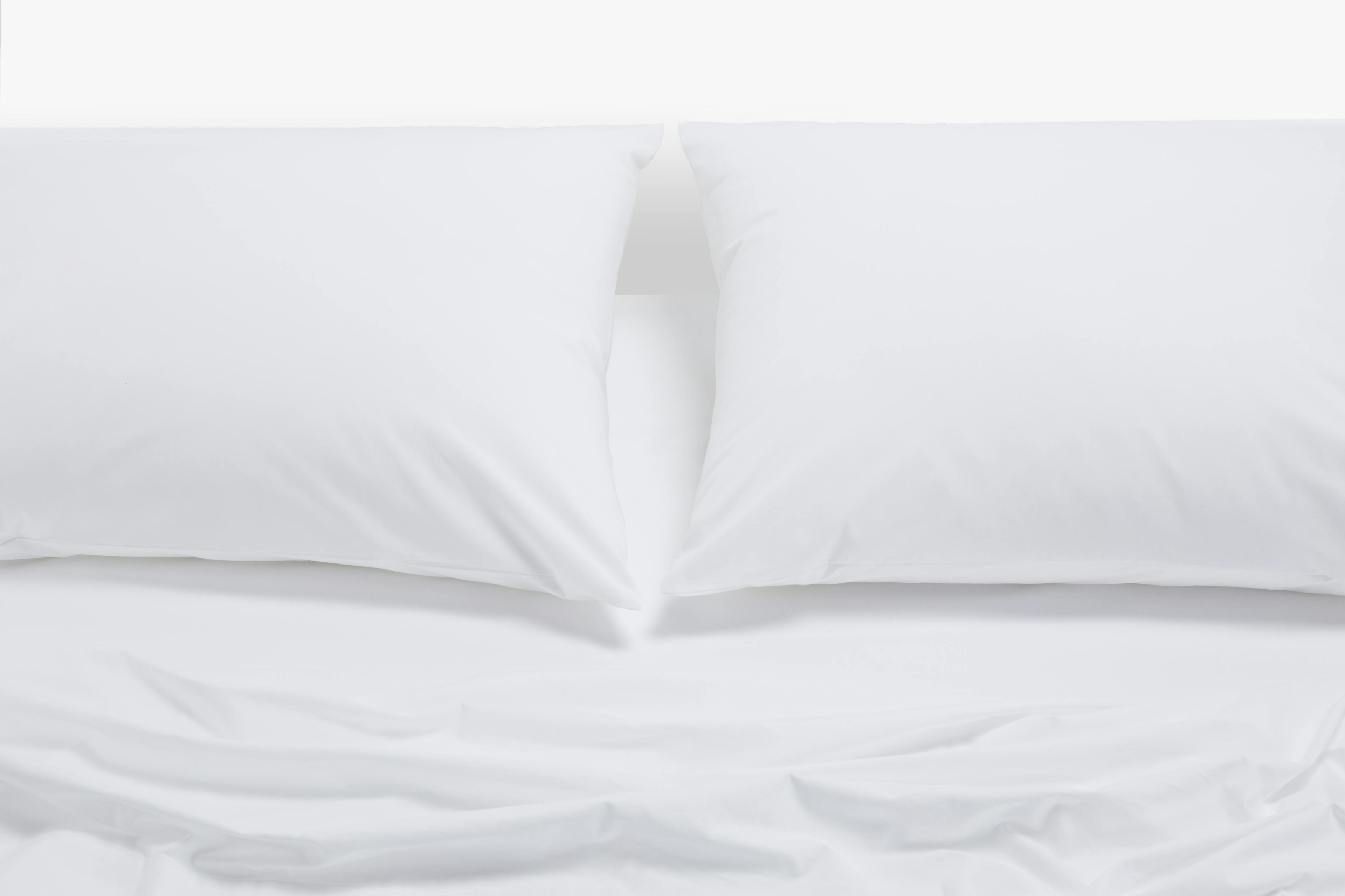 Percale Sheet Set (White) - Pillowcase and Sheet - 3:2