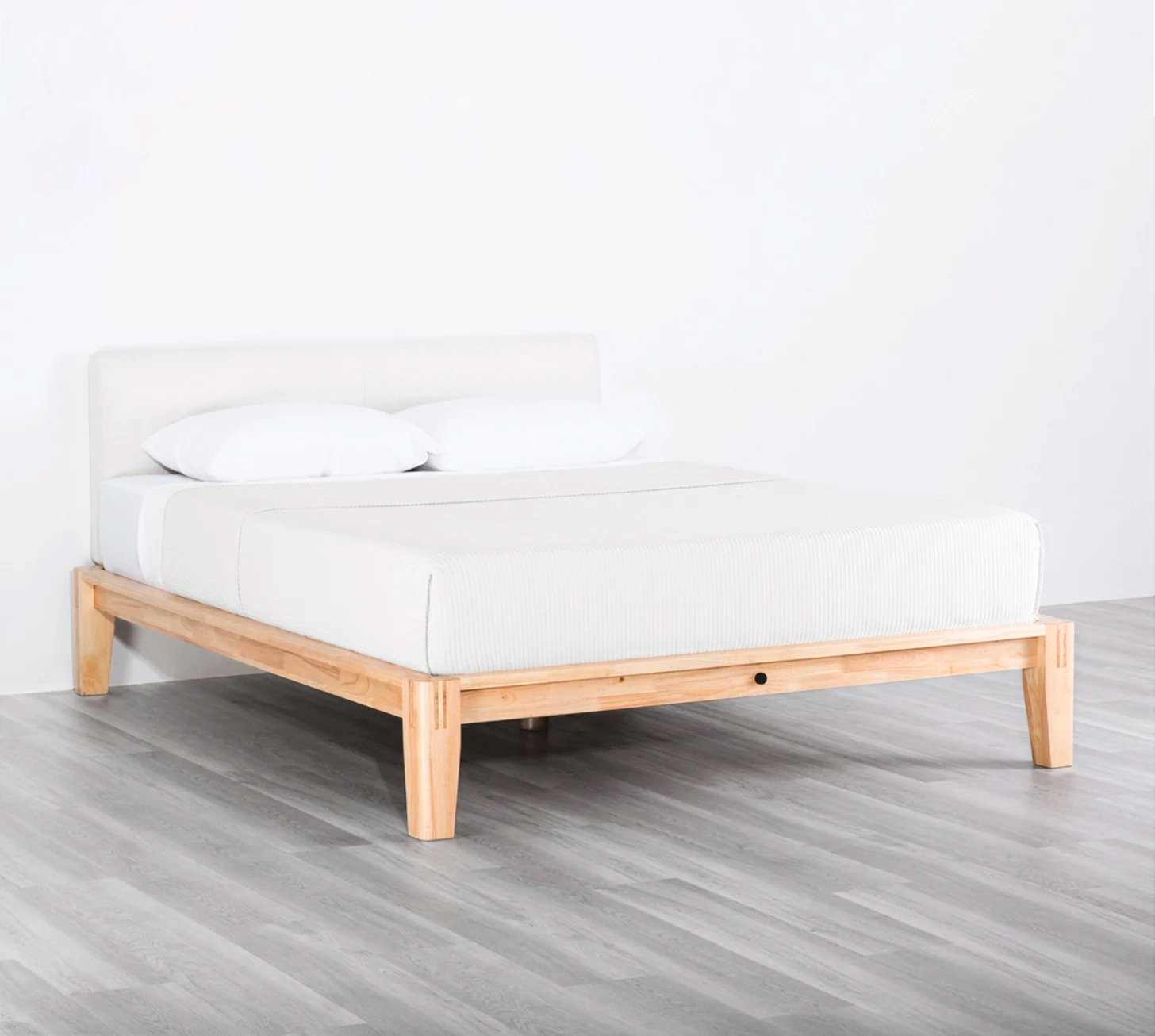 The Bed (Natural / Light Linen) - Diagonal