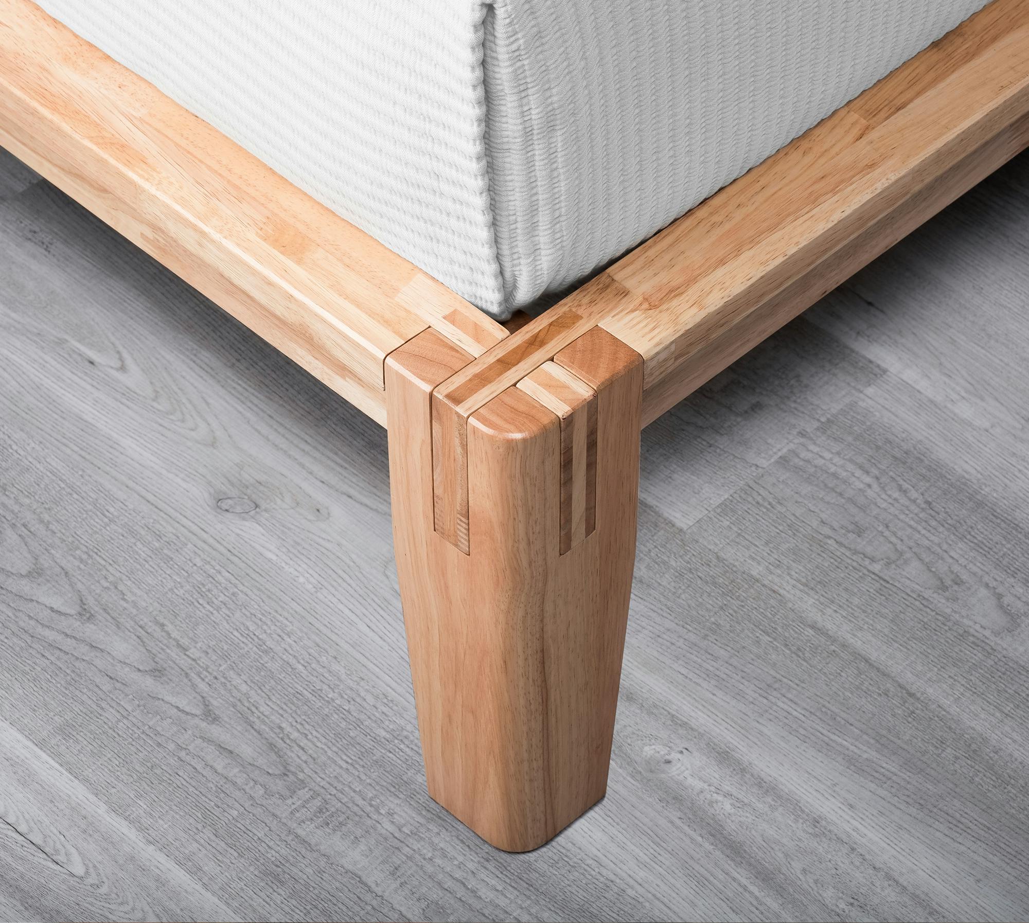 The Bed (Natural / None)- Joint Detail