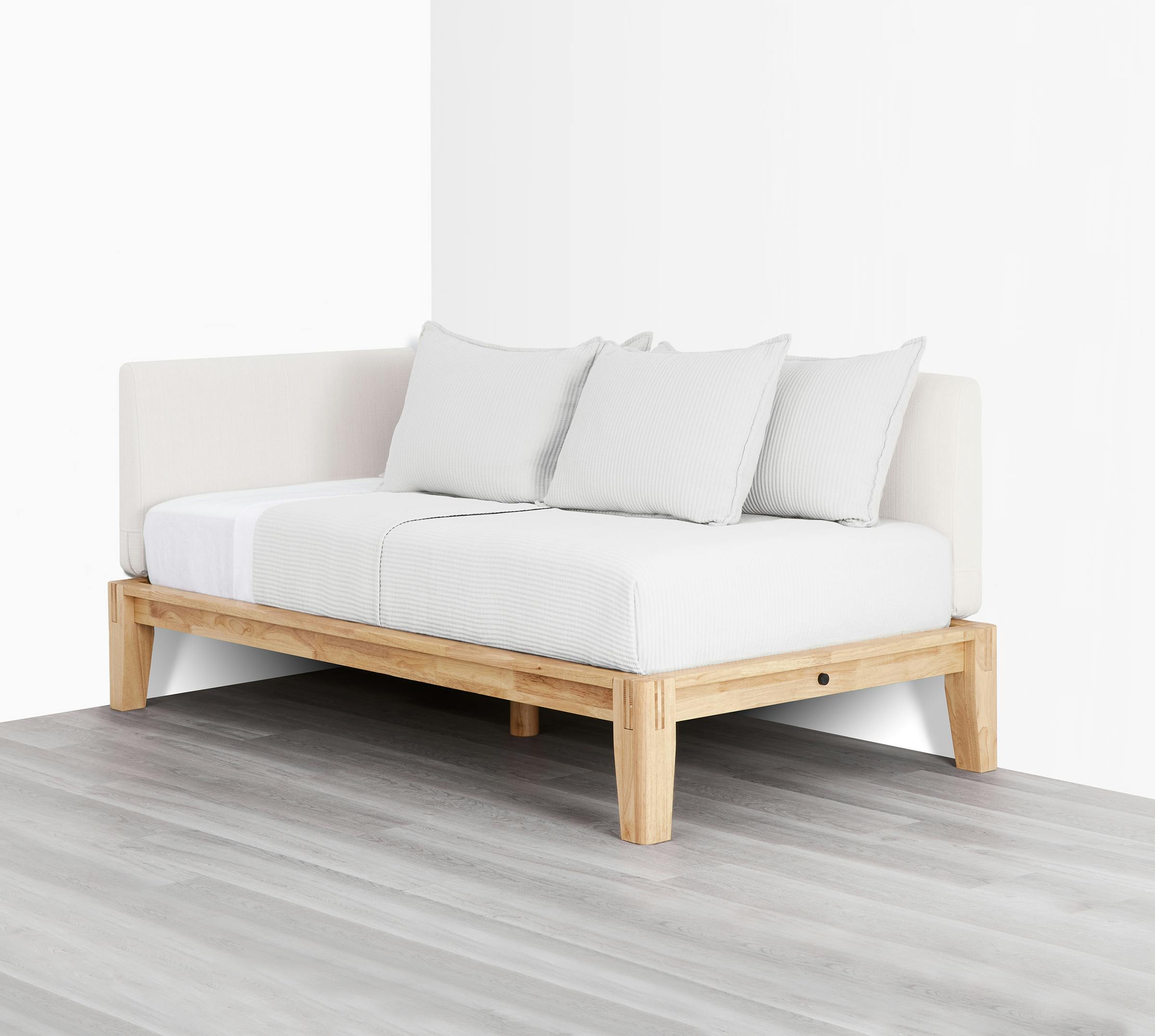 The Bed (Daybed / Natural / Light Linen) - Diagonal 3