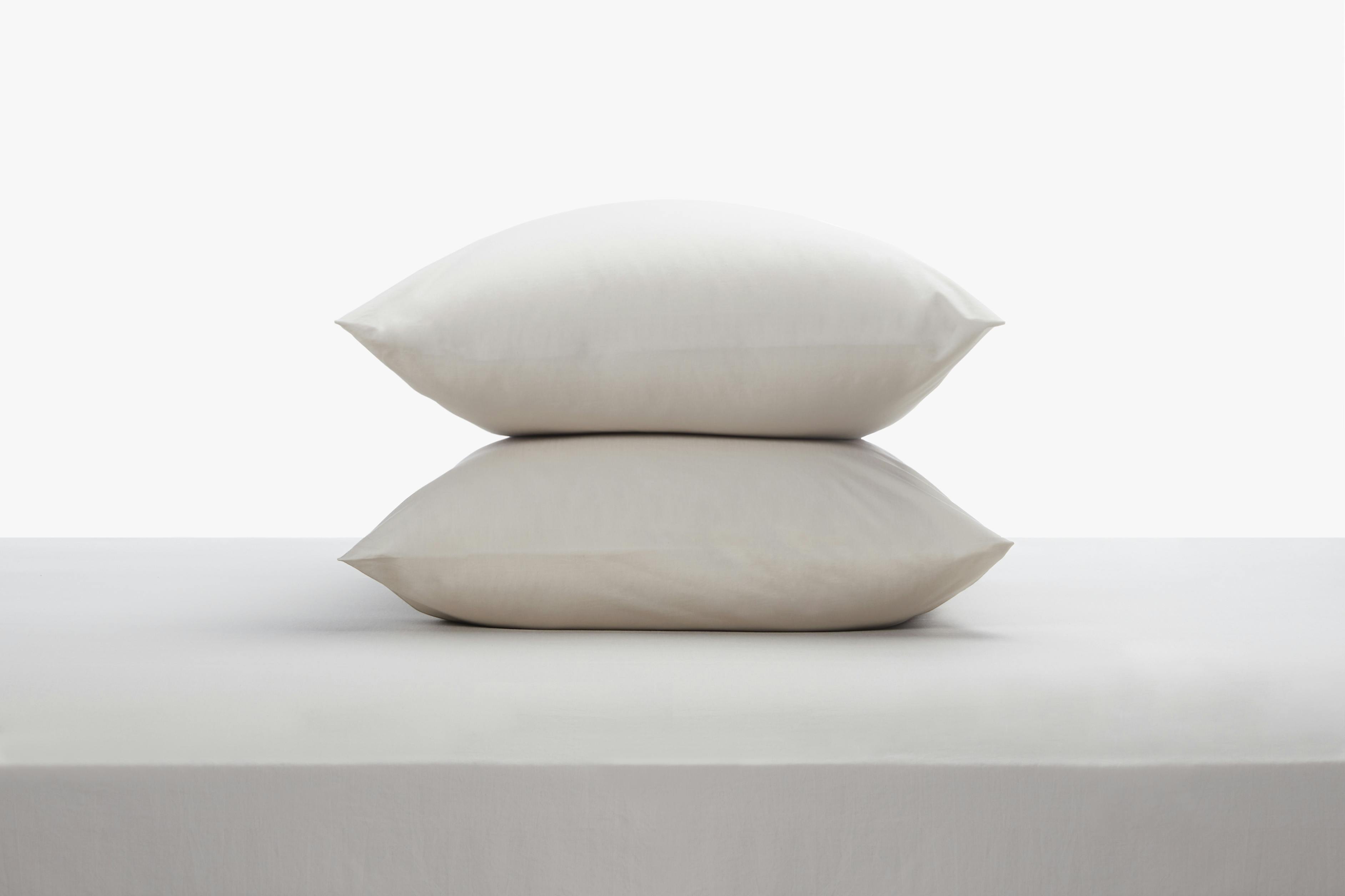 Percale Sheet Set (Dune) - Pillows Stacked - 3:2